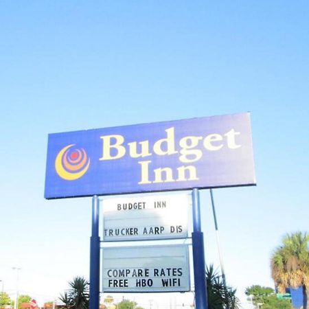 Budget Inn Коко Екстериор снимка